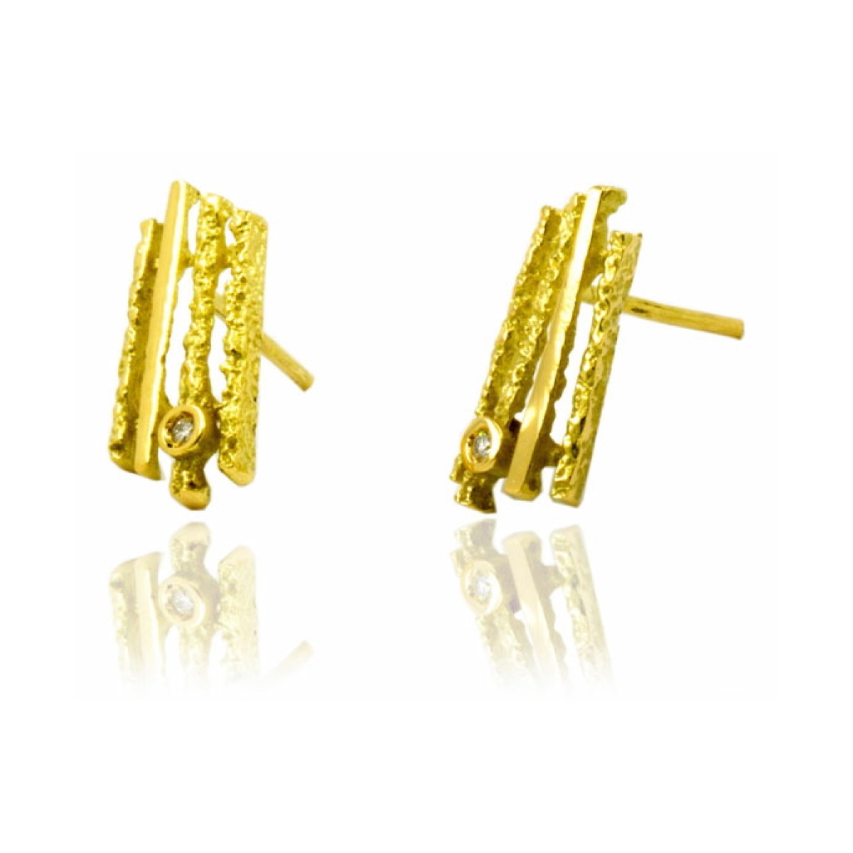 Junc little earring van Arior Barcelona