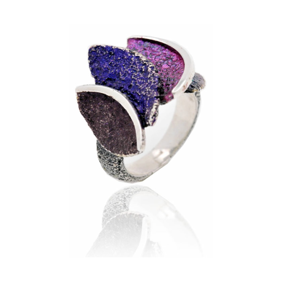 Violet Smile big ring van Arior Barcelona