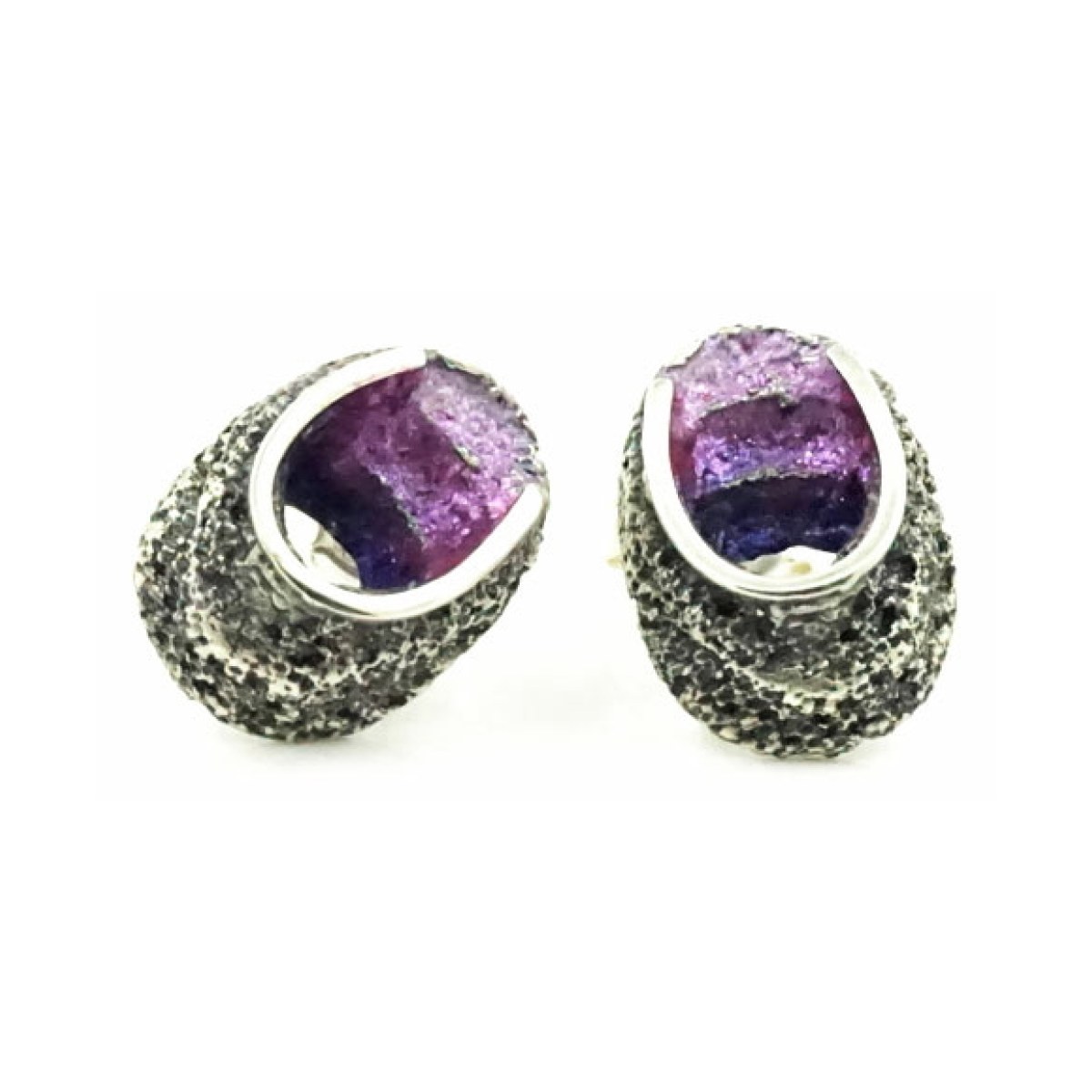 Sinera small lilac earrings van Arior Barcelona