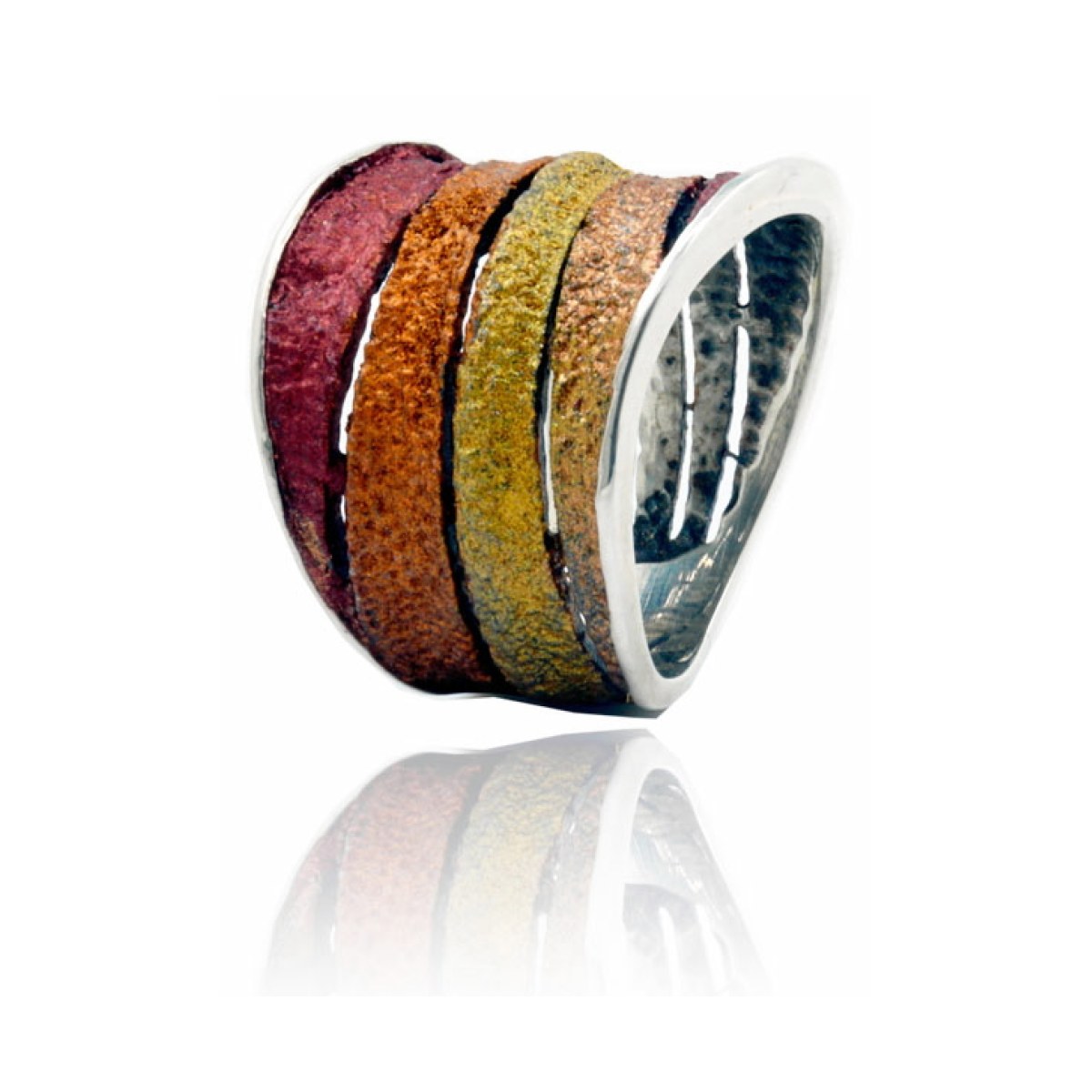 Bori ochre big ring van Arior Barcelona