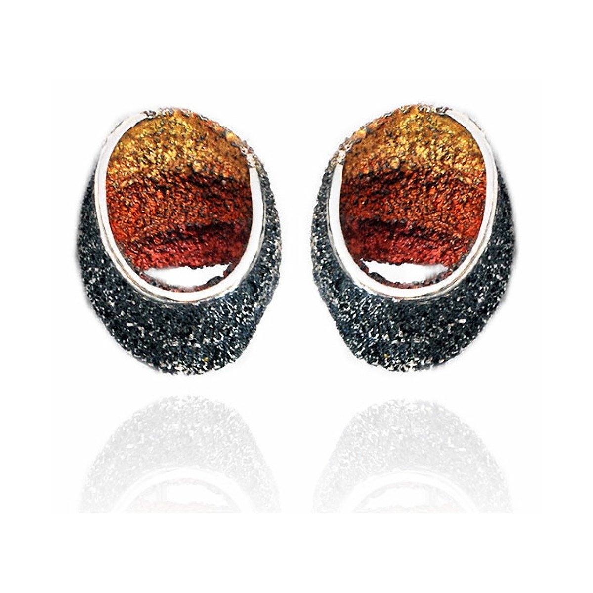 Ochre Sinera big earrings van Arior Barcelona