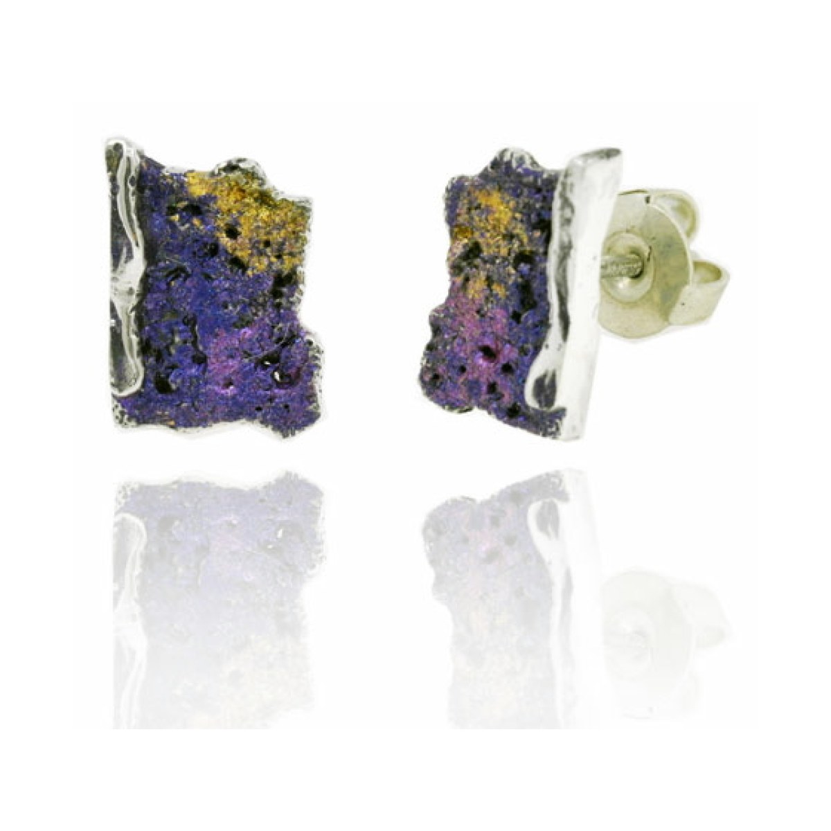 Small violet Intenzza earrings van Arior Barcelona