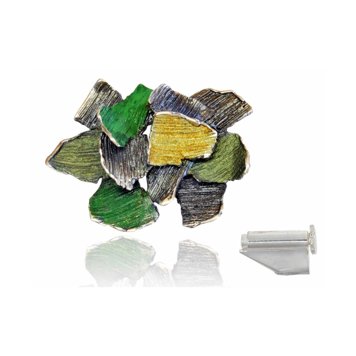 Green Summum brooche van Arior Barcelona